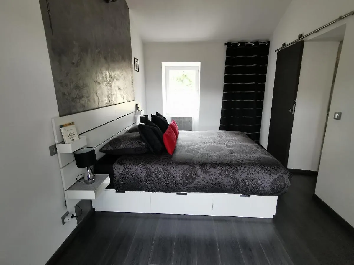 Le Mas Des Loges - Les Vans / Chambonas Bed & Breakfast